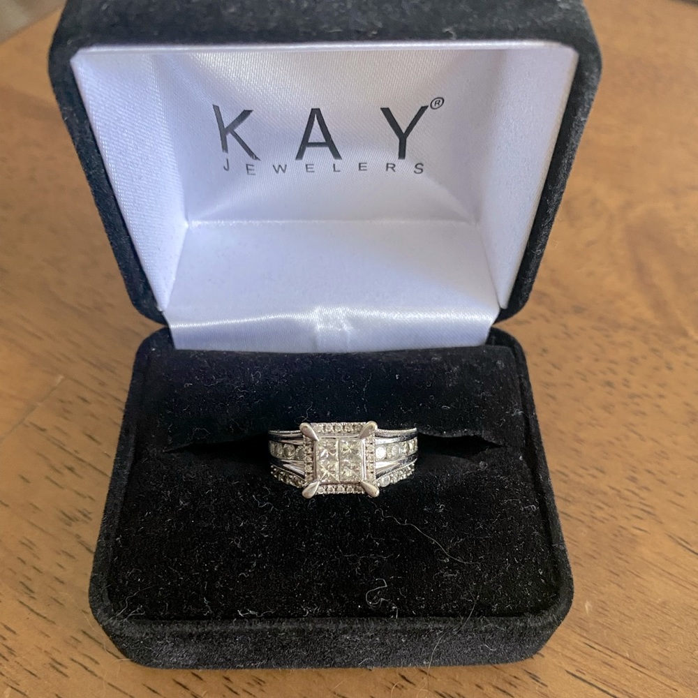Engagement & wedding band